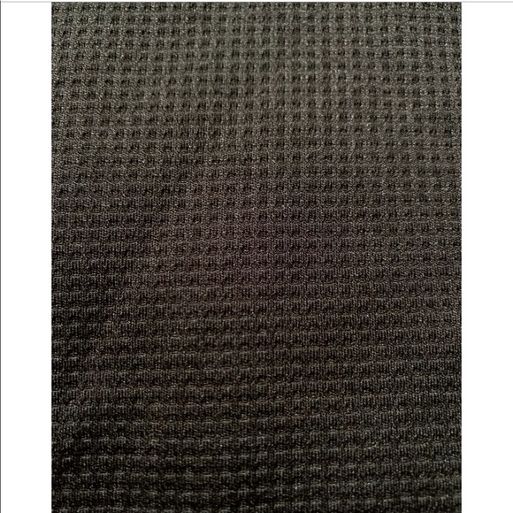 American Eagle Black Lightweight Pullover - Picture 3 of 4